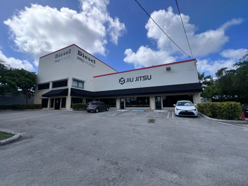 Building entrance of Mario Sperry Jiu-Jitsu Academy in downtown Miami